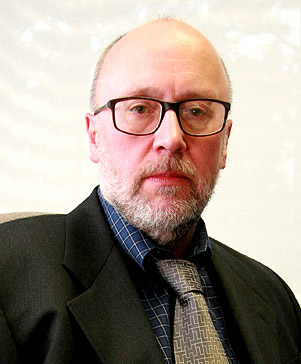 Dr. Ulrich Scheck, Provost and Vice-President Academic