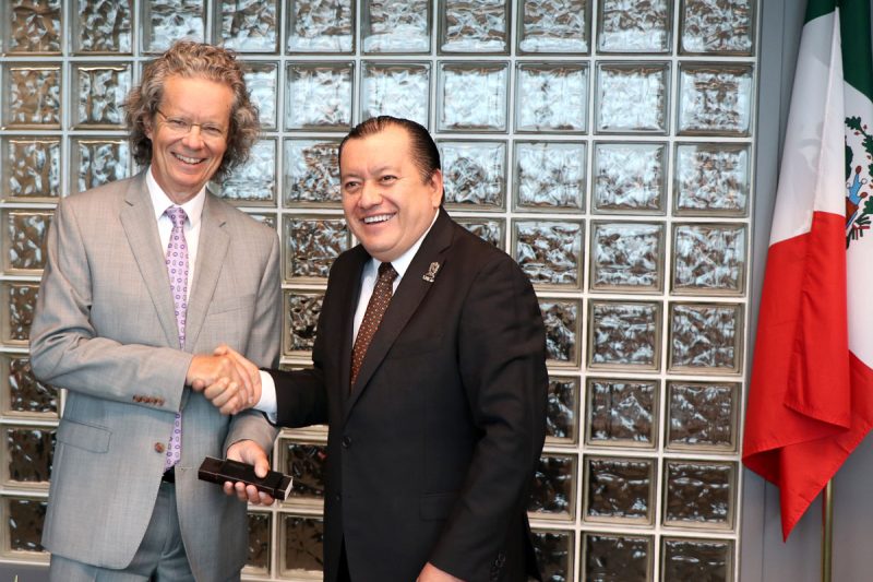 Alan Shaver and Javier Saldaña Almazán