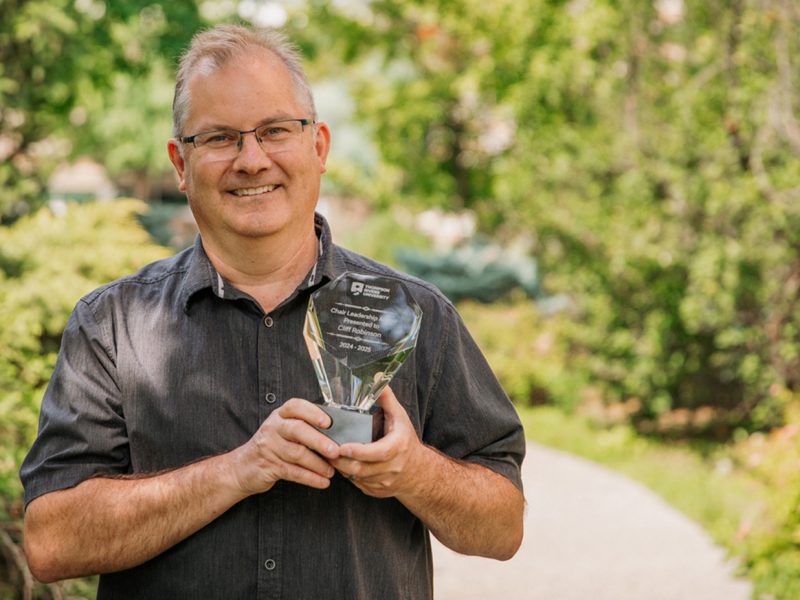 Cliff Robinson receives 2025 Chair Leadership Award